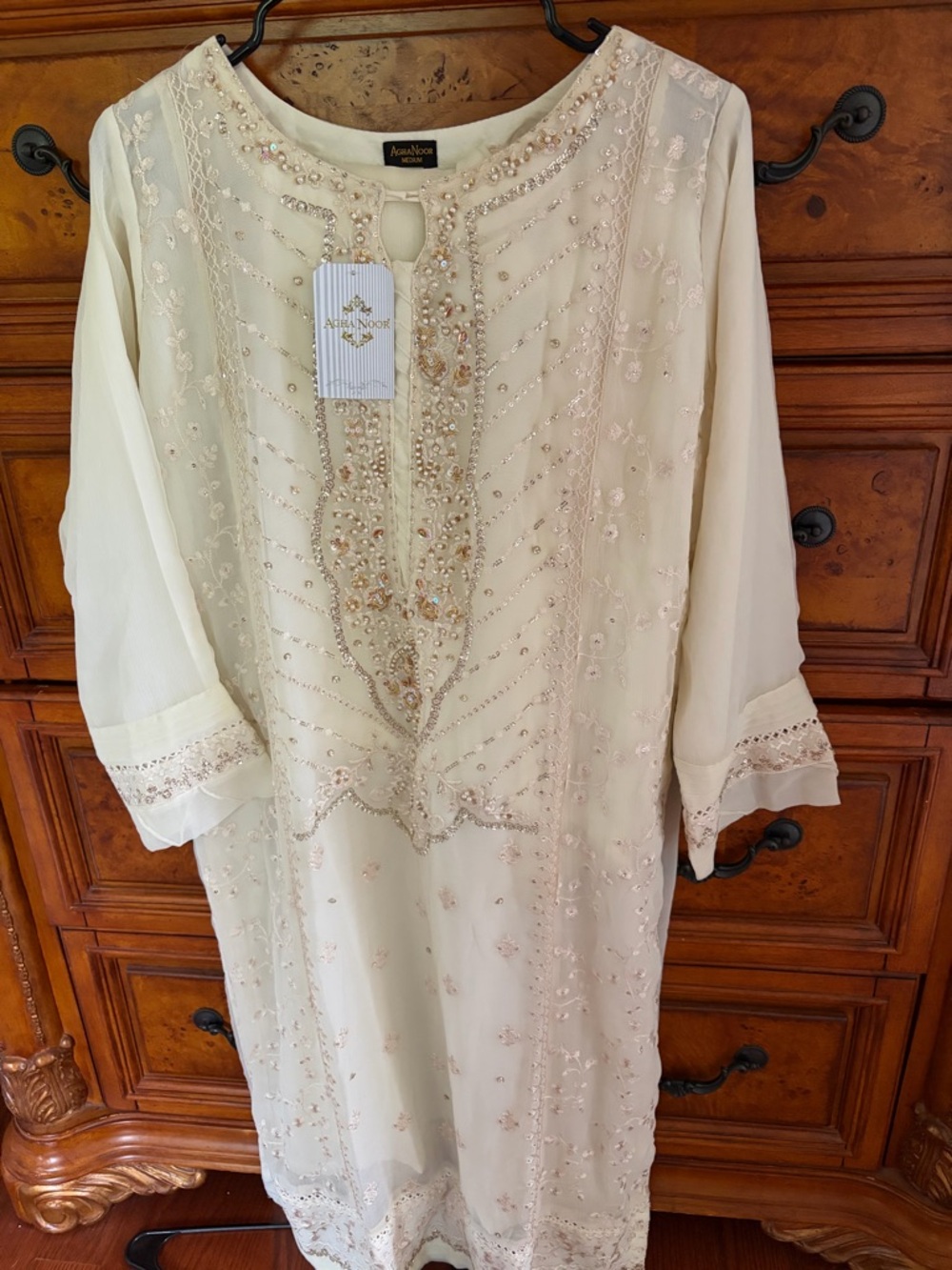 Agha Noor 3 pc set size medium